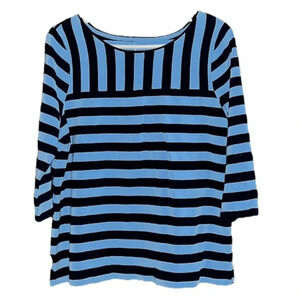 Kim Rogers top size large features relaxed, boxy fit. 3/4 sleeves and soft,